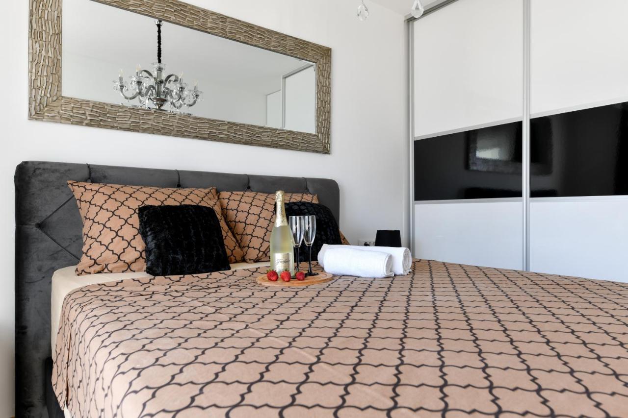 Lauris Luxury Apartment Zadar Eksteriør billede